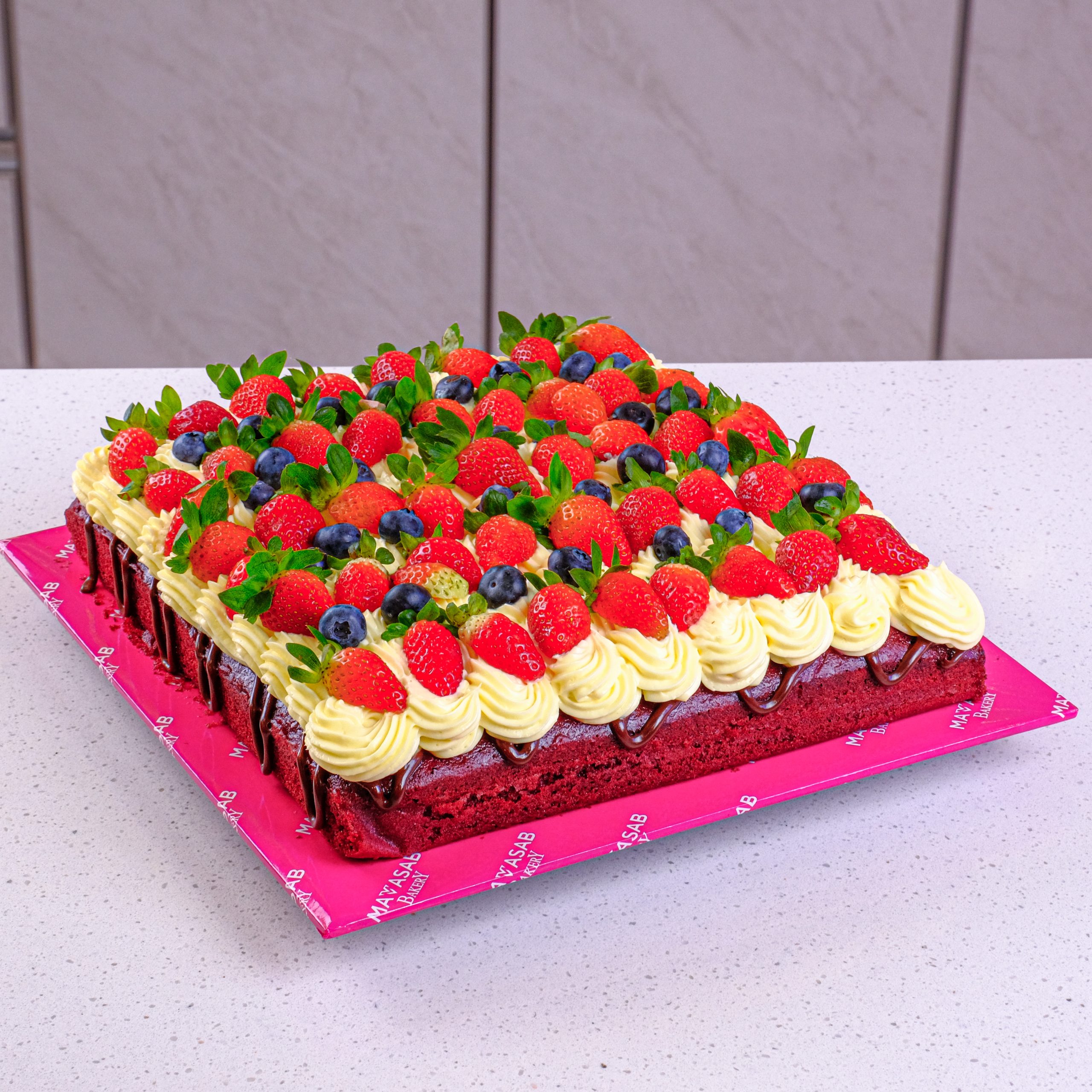 Red Velvet Std 10 Inci With Berries Mamasab